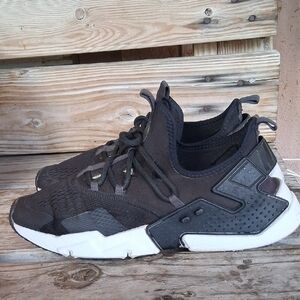 Nike Air  Huarache Black and White Men's Sneakers